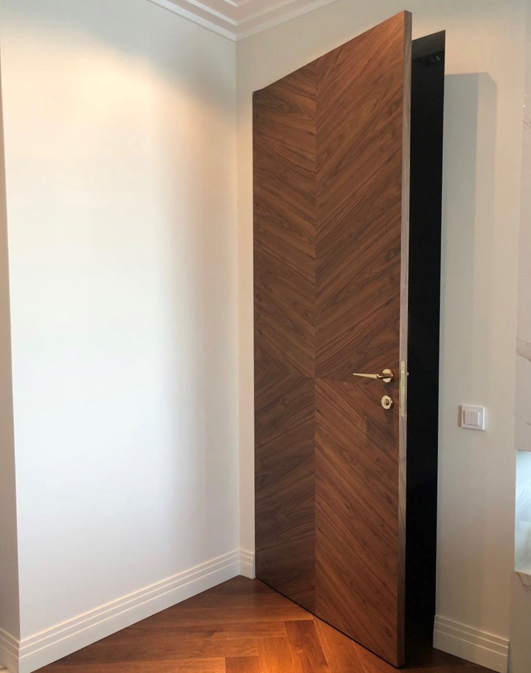 Image Tera X Interior Door American Walnut 2